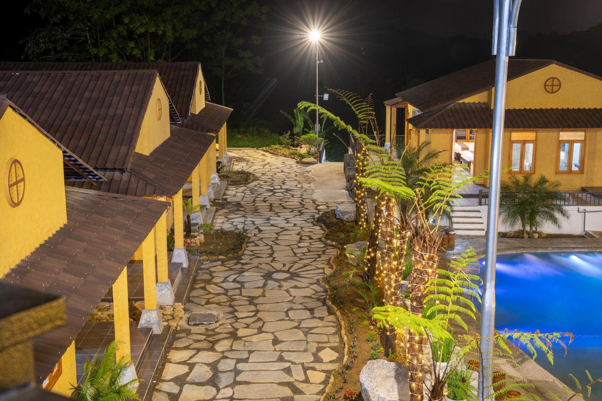 Sky Bay Lodge Ha Giang Eksteriør bilde