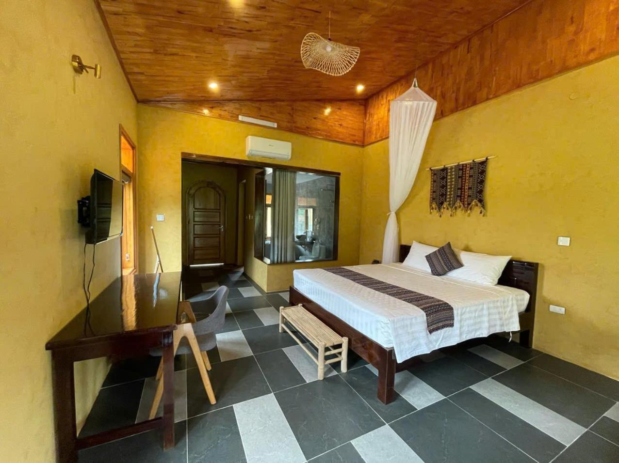 Sky Bay Lodge Ha Giang Eksteriør bilde